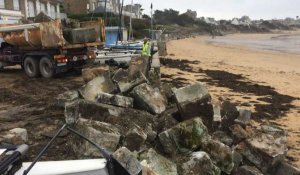 Dégâts sur les digues de la plage du Pont