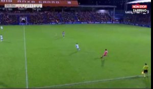 Football : Un gardien espagnol marque un somptueux but de 65 mètres ! (Vidéo)