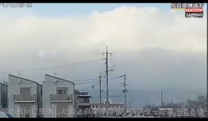 Japon : Un hélicoptère militaire s'écrase sur une maison (vidéo)