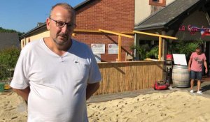 A Saint-Aubin d'Aubigné, une plage livrée par camion