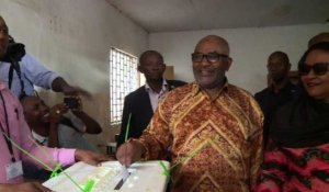 Référendum aux Comores: vote du président Azali Assoumani