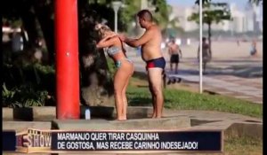 Brésil : une fille sexy piège des hommes pour une caméra cachée (vidéo)