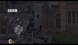 Attentat à Londres : les images chocs de la voiture-bélier qui fonce dans la foule (vidéo)