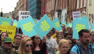 Irlande: marche silencieuse contre les abus au sein de l'Eglise