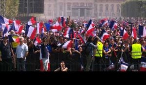 Les Bleus en finale: 90.000 supporters massés au Champ-de-Mars
