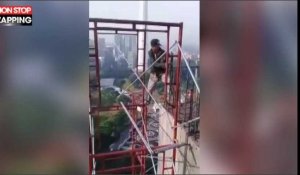 Ces ouvriers travaillent sans équipement de sécurité au sommet d'un gratte-ciel ! (vidéo) 