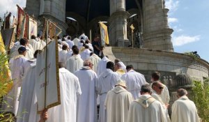 Communion au Pardon de Saint-Anne-d'Auray