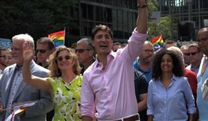 Justin Trudeau rejoint la "marche des Fiertés" de Montréal