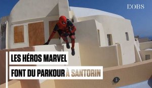 Spiderman, Black Panther et Deadpool font du parkour à Santorin