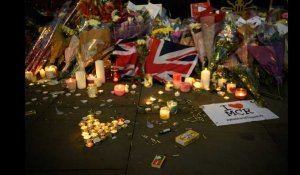 Un "héros" de l'attentat de Manchester reconnaît avoir volé des victimes