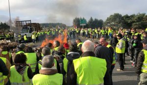 Quimperlé. Gilets jaunes : des centaines de manifestants à Kervidanou 