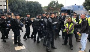 Saint-Malo. Les gendarmes mobiles évacuent les Gilets jaunes