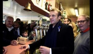 Emmanuel Macron paye sa tournée au PMU - ZAPPING ACTU DU 09/11/2018