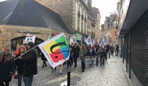 Saint-Brieuc. Manifestation des syndicats d'enseignants 