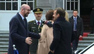 Emmanuel Macron est accueilli par Charles Michel à Bruxelles