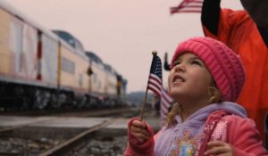 Dernier adieu au président Bush le long de son parcours en train