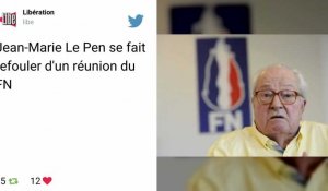 Refoulé à l'entrée du bureau politique du FN, Jean-Marie Le Pen réclame la démission de sa fille