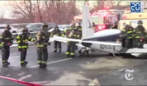 Atterrissage d'urgence d'un avion sur une autoroute du Bronx