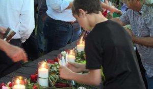 Texas: veillée à Sante Fe après la tuerie