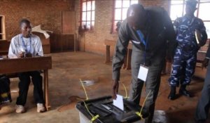 Référendum au Burundi: l'opposant Agathon Rwasa vote