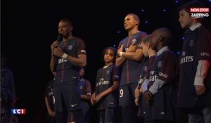 Coupe du monde : Kylian Mbappé apprend sa sélection... au musée Grévin (Vidéo)