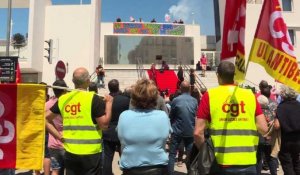 Cannes: des cheminots en colère mais en tenue de soirée