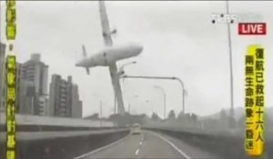 Spectaculaire crash d'avion à Taïwan, 43 morts