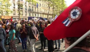 Paris: manifestation contre le "coup d'Etat social"