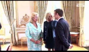 Brigitte Macron : sa vie de couple, l'Élysée, Melania Trump, elle se confie (VIDEO)