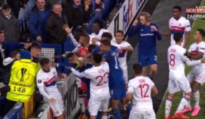 Un spectateur d'Everton frappe le gardien de l'OL Anthony Lopes lors d'une bagarre (Vidéo)
