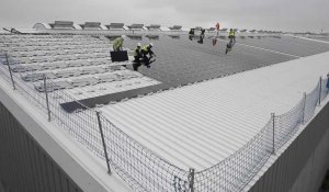 Installation de panneaux photovoltaïques sur les toits des entrepôts Sogebras