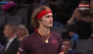 Tennis : à Bercy, Alexander Zverev défait les lacets de l'arbitre (vidéo)