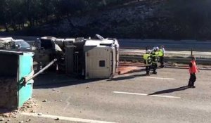 Camion renversé : l'A55 est coupée au trafic à hauteur de Martigues