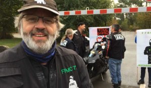 Les motards en colère manifestent