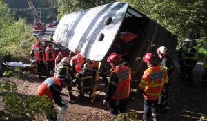 Exercice de grande envergure des pompiers sur un accident de la route.