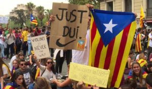 Barcelone: manifestations contre la violence policière