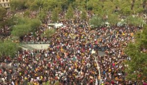 Barcelone: 300.000 personnes dans la rue (police municipale)