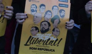 Barcelone: rassemblement de soutien aux politiciens en prison