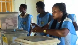 Sierra Leone: bureaux de vote fermés, début du dépouillement