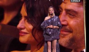 César 2018 : le vibrant hommage de Marion Cotillard à Penelope Cruz (vidéo)