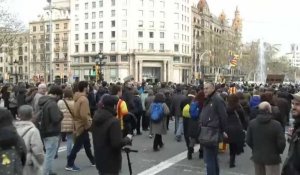 Manifestation à Barcelone pour soutenir Puigdemont