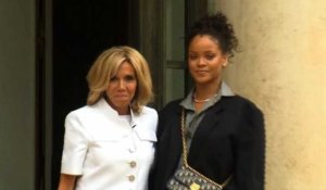 Rihanna accueillie à l'Elysée par Brigitte Macron