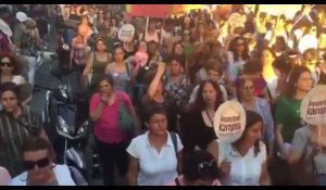 Turquie : Les femmes manifestent pour le droit de s'habiller comme elles veulent (vidéo)