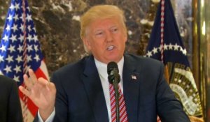 Trump sur Charlottesville: il y a eu des torts "des deux côtés"