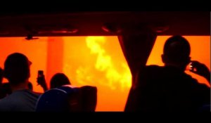 Incendies en Corse : Un bus traverse les flammes, la vidéo choc 