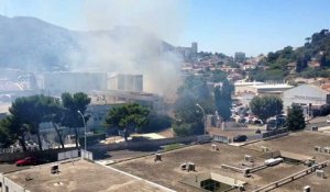 Marseille : un incendie devant l'usine Panzani de La Valentine