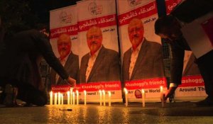 Hommage à Khashoggi devant le consulat saoudien à Istanbul