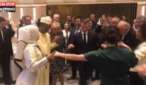 Emmanuel et Brigitte Macron s'amusent à faire une danse traditionnelle en Arménie (Vidéo)