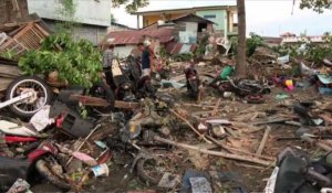 Indonésie: Palu dévasté après un séisme et un tsunami