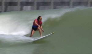 Surf: égalité hommes-femmes des primes sur le circuit mondial